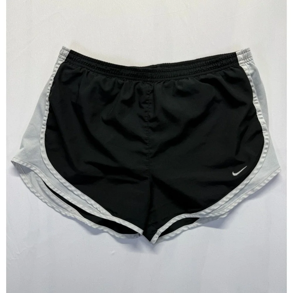 Nike Dri Fit Tempo Running Shorts Womens Medium Black White Mesh Panel Workout‎